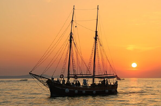 SUNSET DHOW CRUISE